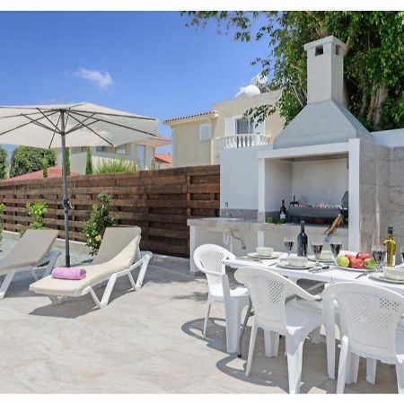 Villa Coral Peyia Exterior photo