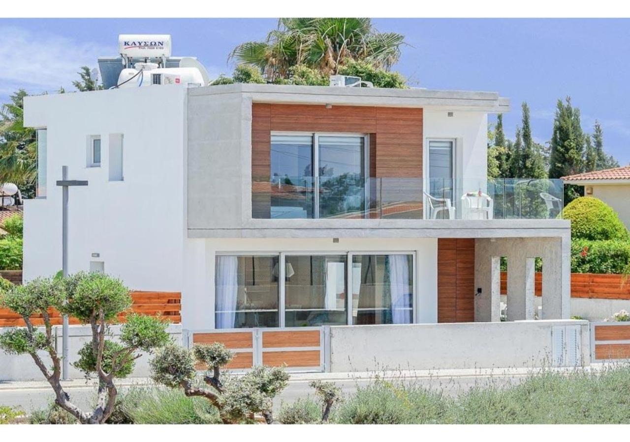 Villa Coral Peyia Exterior photo